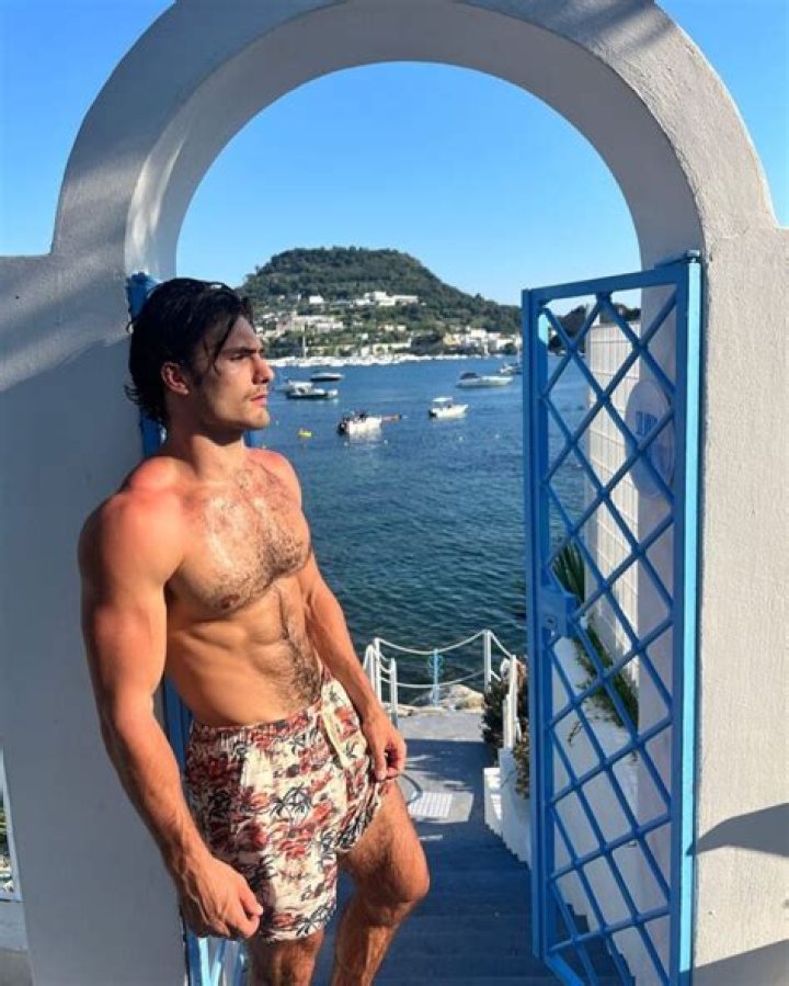 
Diego Garciasela Height, Weight, Net Worth, Age, Wiki, Who, Instagram, Biography 