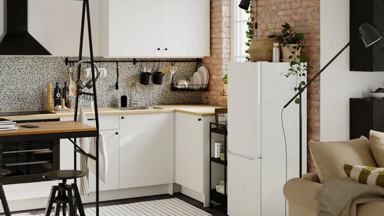 IKEA KNOXHULT kitchen